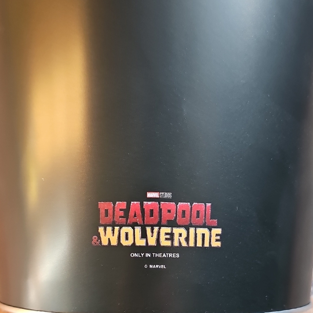 Wolverine Popcorn Bucket From Deadpool And Wolverine - Picture 3 of 6